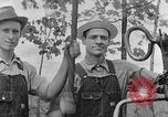 Image Well Drilling farm machinery Kentucky United States USA, 1940, de la seconde 12 séquences d'archives historiques vidéo 65675050012