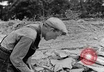 Image concasser des pierres Tennessee United States USA, 1940, de la seconde 22 séquences d'archives historiques vidéo 65675050018