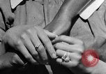 Standbild Afroamerikanische Frauen im ländlichen Süden 1940 Calhoun Alabama USA, 1940, aus Sekunde 4 historischem Filmmaterial Videoclip 65675050032