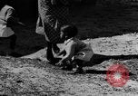 Standbild Afroamerikanische Frauen im ländlichen Süden 1940 Calhoun Alabama USA, 1940, aus Sekunde 19 historischem Filmmaterial Videoclip 65675050032