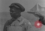 Standbild Afroamerikanische Männer im ländlichen Süden der USA Calhoun Alabama USA, 1940, aus Sekunde 12 historischem Filmmaterial Videoclip 65675050033