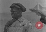 Standbild Afroamerikanische Männer im ländlichen Süden der USA Calhoun Alabama USA, 1940, aus Sekunde 14 historischem Filmmaterial Videoclip 65675050033