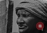 Standbild Afroamerikanische Mädchen im ländlichen Süden Calhoun Alabama USA, 1940, aus Sekunde 6 historischem Filmmaterial Videoclip 65675050034