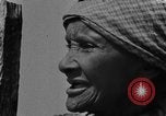 Standbild Afroamerikanische Mädchen im ländlichen Süden Calhoun Alabama USA, 1940, aus Sekunde 14 historischem Filmmaterial Videoclip 65675050034