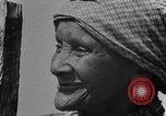 Standbild Afroamerikanische Mädchen im ländlichen Süden Calhoun Alabama USA, 1940, aus Sekunde 19 historischem Filmmaterial Videoclip 65675050034