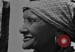 Standbild Afroamerikanische Mädchen im ländlichen Süden Calhoun Alabama USA, 1940, aus Sekunde 20 historischem Filmmaterial Videoclip 65675050034
