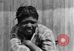 Standbild Afroamerikanische Mädchen im ländlichen Süden Calhoun Alabama USA, 1940, aus Sekunde 40 historischem Filmmaterial Videoclip 65675050034
