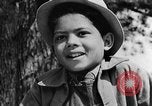 Standbild Afroamerikanischer Junge im ländlichen Süden der USA Calhoun Alabama USA, 1940, aus Sekunde 12 historischem Filmmaterial Videoclip 65675050037