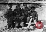 Immagine di Ragazzi afro-americani che giocano nel sud degli Stati Uniti rurali Calhoun Alabama USA, 1940, secondo 1 filmato di repertorio 65675050038