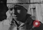 Standbild Afroamerikanische Frau im ländlichen Alabama Calhoun Alabama USA, 1940, aus Sekunde 1 historischem Filmmaterial Videoclip 65675050040