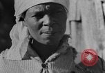 Standbild Afroamerikanische Frau im ländlichen Alabama Calhoun Alabama USA, 1940, aus Sekunde 6 historischem Filmmaterial Videoclip 65675050040