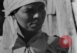 Standbild Afroamerikanische Frau im ländlichen Alabama Calhoun Alabama USA, 1940, aus Sekunde 9 historischem Filmmaterial Videoclip 65675050040