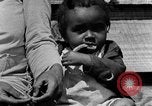 Standbild Afroamerikanische Familie im ländlichen Süden Calhoun Alabama USA, 1940, aus Sekunde 41 historischem Filmmaterial Videoclip 65675050042