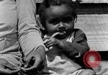 Standbild Afroamerikanische Familie im ländlichen Süden Calhoun Alabama USA, 1940, aus Sekunde 42 historischem Filmmaterial Videoclip 65675050042