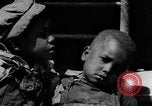 Standbild Afroamerikanische Familie im ländlichen Süden Calhoun Alabama USA, 1940, aus Sekunde 48 historischem Filmmaterial Videoclip 65675050042
