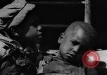 Standbild Afroamerikanische Familie im ländlichen Süden Calhoun Alabama USA, 1940, aus Sekunde 54 historischem Filmmaterial Videoclip 65675050042