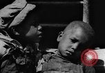 Standbild Afroamerikanische Familie im ländlichen Süden Calhoun Alabama USA, 1940, aus Sekunde 55 historischem Filmmaterial Videoclip 65675050042