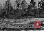 Standbild Maultier gezogener Pflug für afroamerikanischen Landwirt Calhoun Alabama USA, 1940, aus Sekunde 16 historischem Filmmaterial Videoclip 65675050043