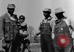Standbild Afroamerikanische Städte Menschen im ländlichen Süden Calhoun Alabama USA, 1940, aus Sekunde 3 historischem Filmmaterial Videoclip 65675050044