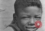 Standbild Afroamerikanische Städte Menschen im ländlichen Süden Calhoun Alabama USA, 1940, aus Sekunde 22 historischem Filmmaterial Videoclip 65675050044