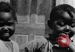 Standbild Afroamerikanische Städte Menschen im ländlichen Süden Calhoun Alabama USA, 1940, aus Sekunde 43 historischem Filmmaterial Videoclip 65675050044