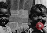 Standbild Afroamerikanische Städte Menschen im ländlichen Süden Calhoun Alabama USA, 1940, aus Sekunde 44 historischem Filmmaterial Videoclip 65675050044