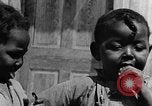 Standbild Afroamerikanische Städte Menschen im ländlichen Süden Calhoun Alabama USA, 1940, aus Sekunde 45 historischem Filmmaterial Videoclip 65675050044