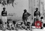 Standbild Afroamerikanische Schulkinder Calhoun Alabama USA, 1940, aus Sekunde 27 historischem Filmmaterial Videoclip 65675050045