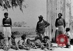 Standbild Afroamerikanische Schulkinder Calhoun Alabama USA, 1940, aus Sekunde 28 historischem Filmmaterial Videoclip 65675050045