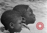 Standbild Afroamerikanische Schulkinder Calhoun Alabama USA, 1940, aus Sekunde 49 historischem Filmmaterial Videoclip 65675050045