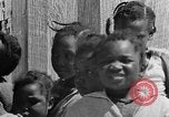 Standbild Afroamerikanische Schulkinder Calhoun Alabama USA, 1940, aus Sekunde 52 historischem Filmmaterial Videoclip 65675050045