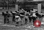 Standbild Afroamerikanische Kinder die Calisthenics machen Calhoun Alabama USA, 1940, aus Sekunde 13 historischem Filmmaterial Videoclip 65675050047