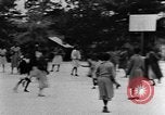 Standbild Afroamerikanische Kinder spielen Calhoun Alabama USA, 1940, aus Sekunde 6 historischem Filmmaterial Videoclip 65675050051