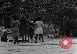 Standbild Afroamerikanische Kinder spielen Calhoun Alabama USA, 1940, aus Sekunde 28 historischem Filmmaterial Videoclip 65675050051