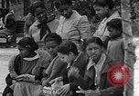 Standbild Afroamerikanische Kinder spielen Calhoun Alabama USA, 1940, aus Sekunde 41 historischem Filmmaterial Videoclip 65675050051