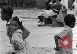 Standbild Afroamerikanische Kinder spielen Calhoun Alabama USA, 1940, aus Sekunde 51 historischem Filmmaterial Videoclip 65675050051