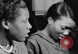 Standbild Afroamerikanische Studenten Calhoun Alabama USA, 1940, aus Sekunde 60 historischem Filmmaterial Videoclip 65675050053