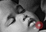 Standbild Afroamerikanisches Baby Calhoun Alabama USA, 1940, aus Sekunde 35 historischem Filmmaterial Videoclip 65675050056