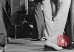 Standbild Afrikanische amerikanische Studenten Studium Tanz Calhoun Alabama USA, 1940, aus Sekunde 26 historischem Filmmaterial Videoclip 65675050057