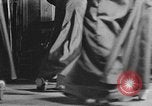 Standbild Afrikanische amerikanische Studenten Studium Tanz Calhoun Alabama USA, 1940, aus Sekunde 30 historischem Filmmaterial Videoclip 65675050057