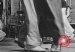 Standbild Afrikanische amerikanische Studenten Studium Tanz Calhoun Alabama USA, 1940, aus Sekunde 32 historischem Filmmaterial Videoclip 65675050057