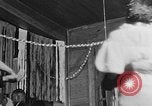 Standbild Afrikanische amerikanische Studenten Studium Tanz Calhoun Alabama USA, 1940, aus Sekunde 36 historischem Filmmaterial Videoclip 65675050057