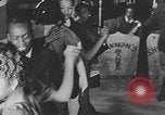 Standbild Afrikanische amerikanische Studenten Studium Tanz Calhoun Alabama USA, 1940, aus Sekunde 53 historischem Filmmaterial Videoclip 65675050057