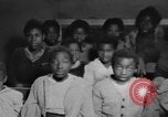 Standbild Afroamerikanische Studenten Calhoun Alabama USA, 1940, aus Sekunde 22 historischem Filmmaterial Videoclip 65675050059
