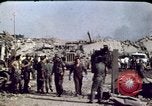 Immagine di Bombardato caserma marini Beirut Libano, 1983, secondo 26 filmato di repertorio 65675050076