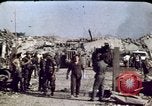 Immagine di Bombardato caserma marini Beirut Libano, 1983, secondo 27 filmato di repertorio 65675050076