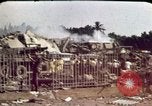 Immagine di Bombardato caserma marini Beirut Libano, 1983, secondo 29 filmato di repertorio 65675050076