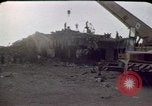 Immagine di Operazioni di ricerca e salvataggio Beirut Libano, 1983, secondo 9 filmato di repertorio 65675050079