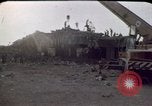 Immagine di Operazioni di ricerca e salvataggio Beirut Libano, 1983, secondo 13 filmato di repertorio 65675050079