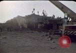 Immagine di Operazioni di ricerca e salvataggio Beirut Libano, 1983, secondo 14 filmato di repertorio 65675050079